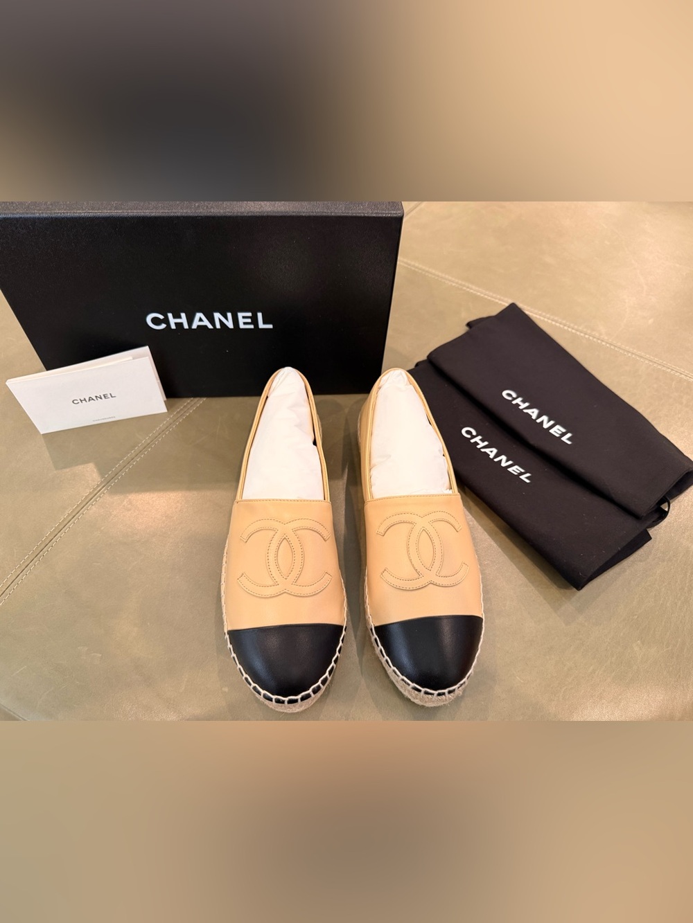 NWT Chanel - Espadrilles, beige & black lambskin, size 37 (US7). - Picture 3 of 8